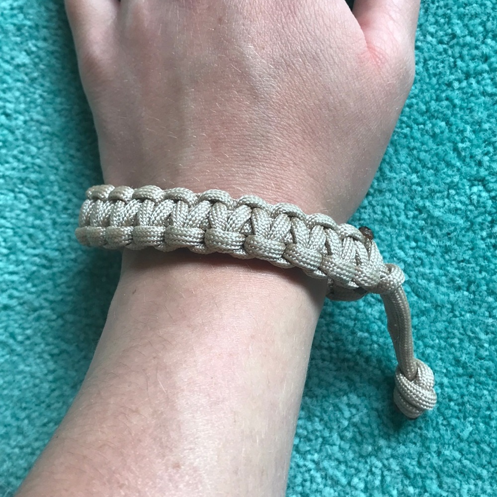 Paracord Survivalist bracelet! Handmade by me!